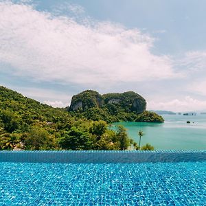 Hilltop Pool Villa